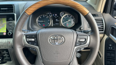 Toyota Land Cruiser 2.8 D-4D 204 Invincible 5dr Auto 7 Seats Diesel Station Wagon